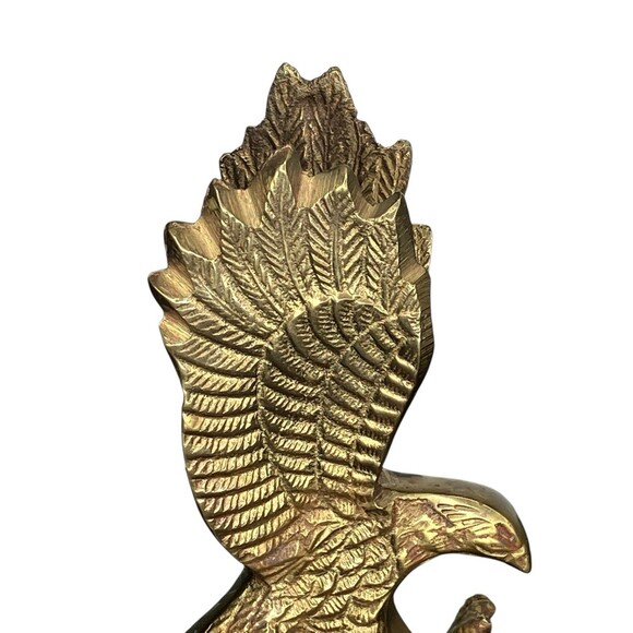 Vintage Solid Brass American Eagle Paperweight Statue Sculpture on Wood Base - Picture 9 of 11